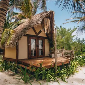 Glamp Ikal Luxury tent